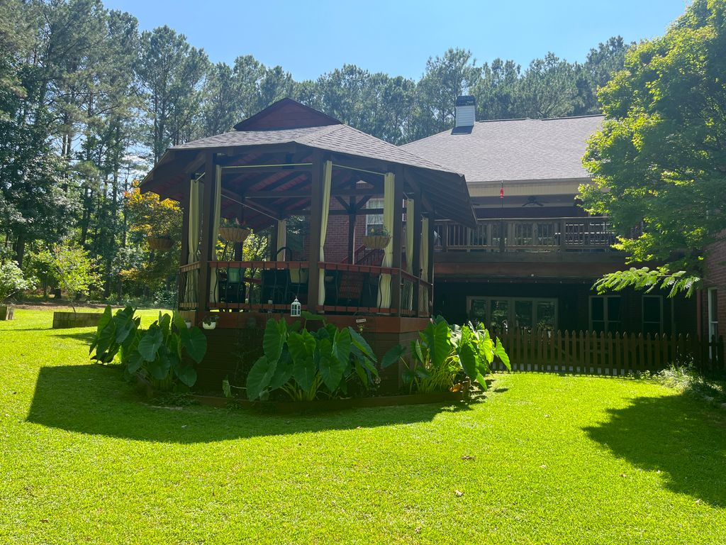 Deep overhang covered deck