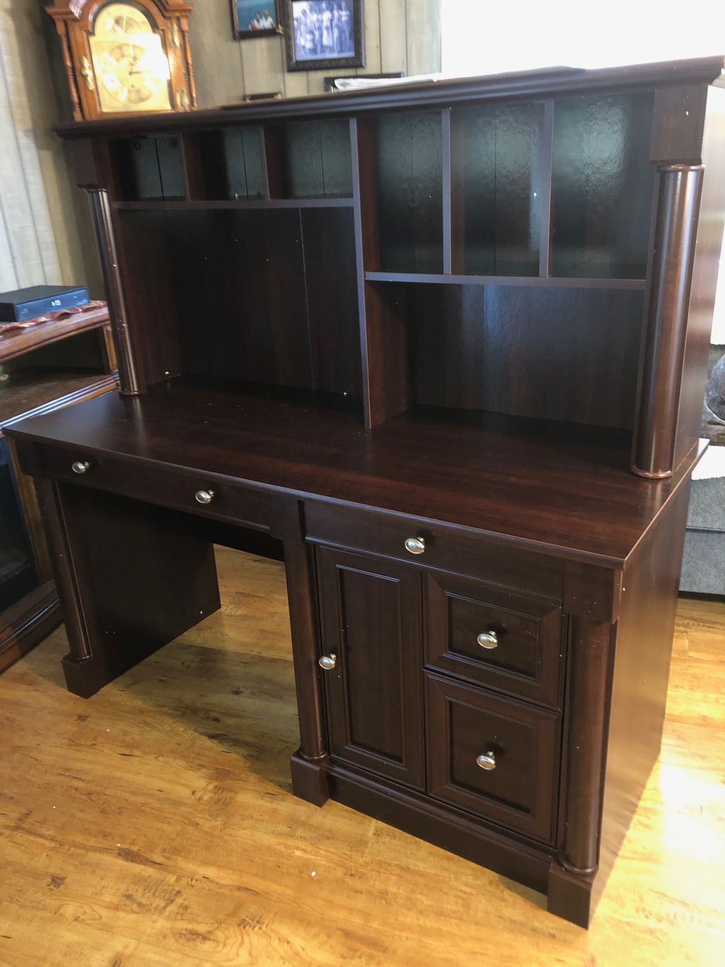 Office desk assembly, Morristown TN