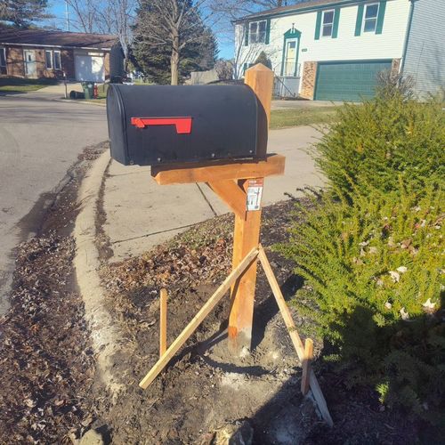 I had accidentally hit my niece’s mailbox backing 