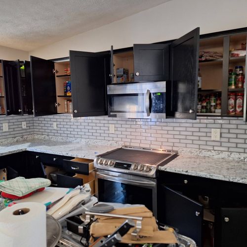 back splash and cabinets 