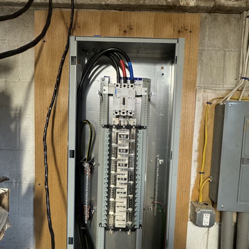 Circuit Breaker Panel or Fuse Box Installation