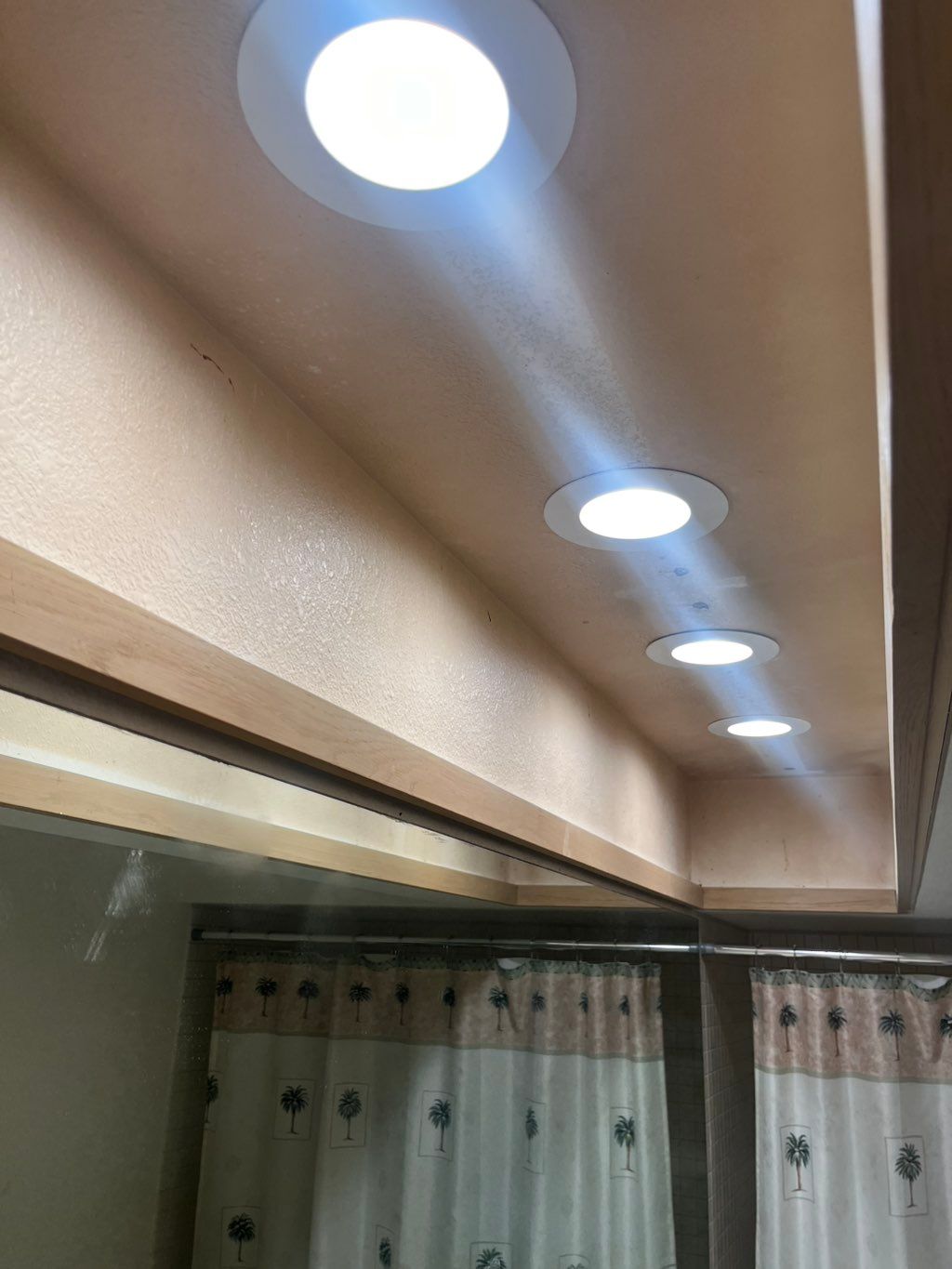 LED recessed lighting in a bathroom 