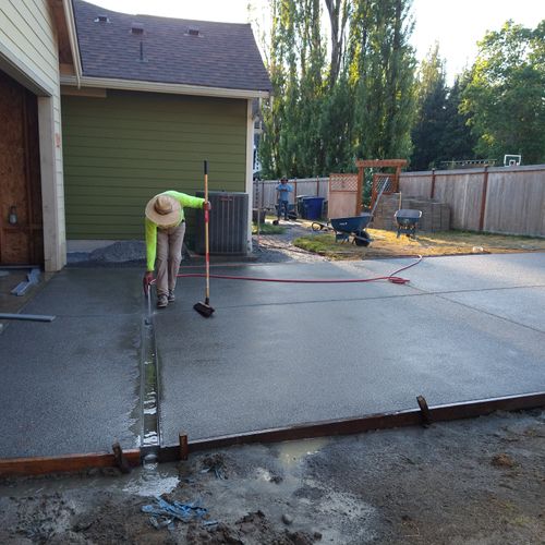 New concrete driveway/ Exposed aggregate 