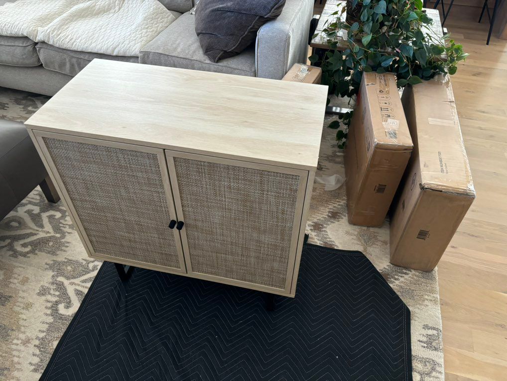Furniture assembly 