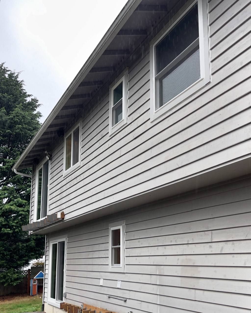 In these photos, my job was to replace the windows