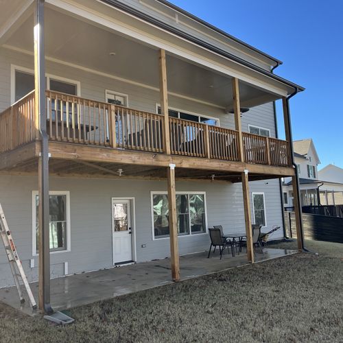 Deck Staining and Sealing