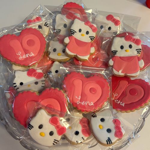 She made me the cutest Hello Kitty cookies for my 