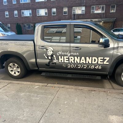 Avatar for Handyman Hernandez  professional services