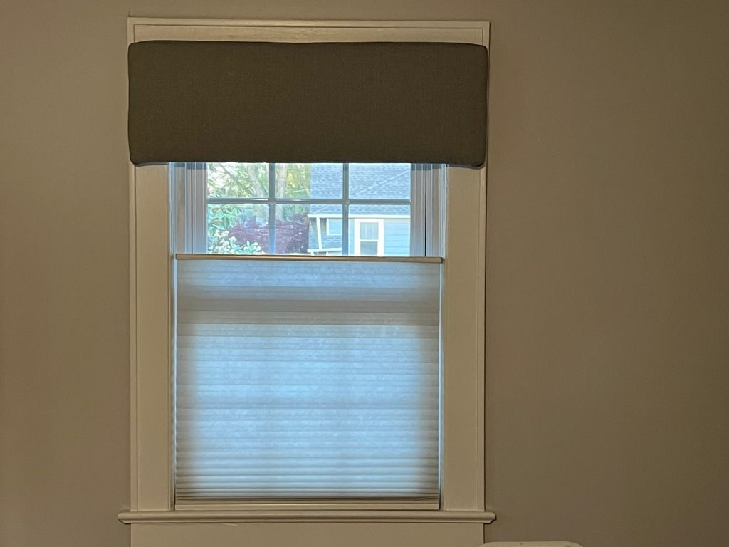 Custom window cornice 