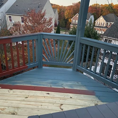 Deck Staining and Sealing