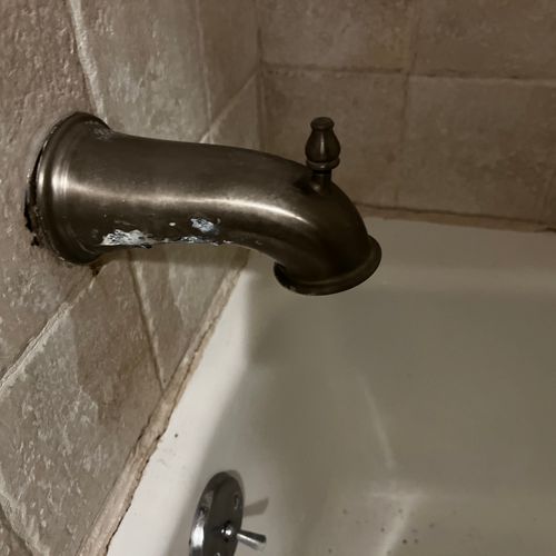 Shower and Bathtub Repair