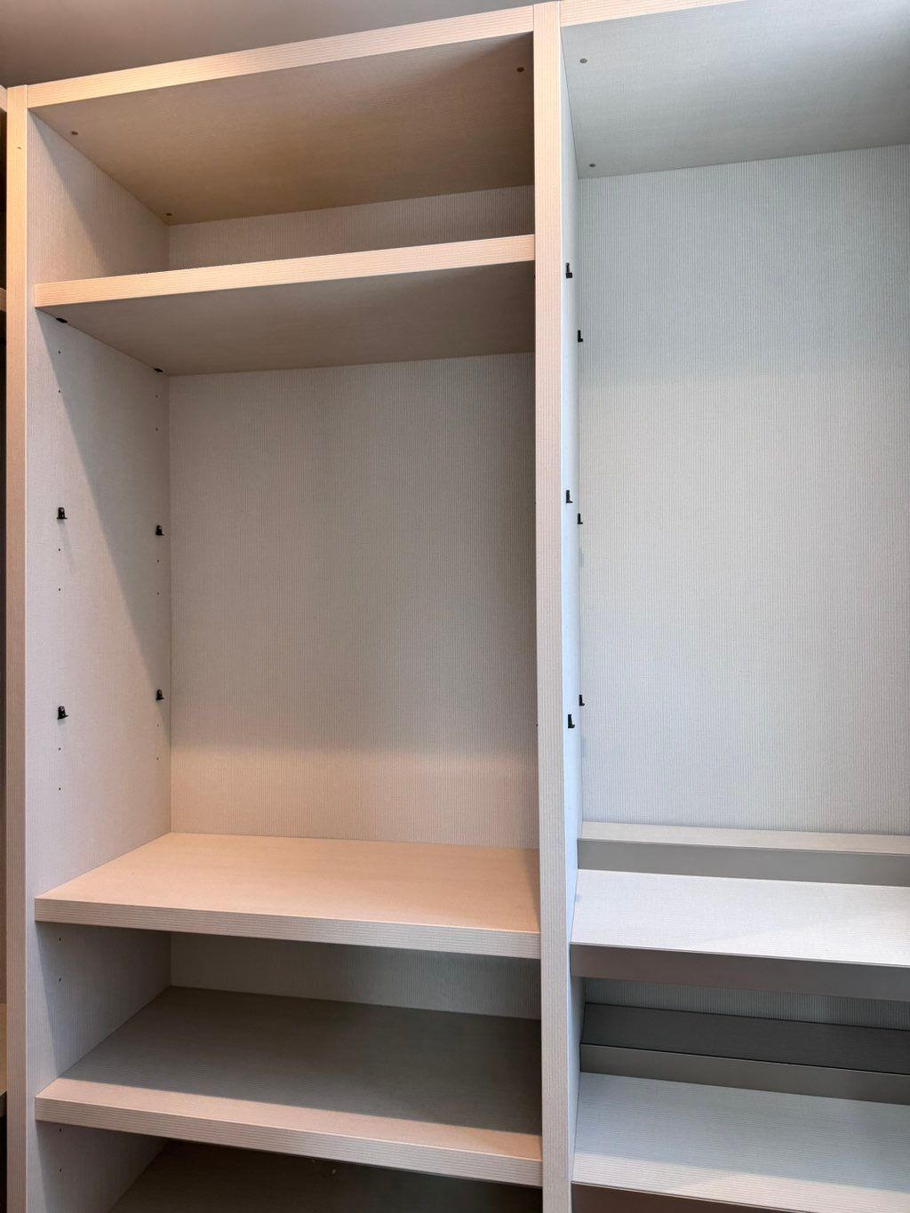 Cabinetery/Furniture instalation