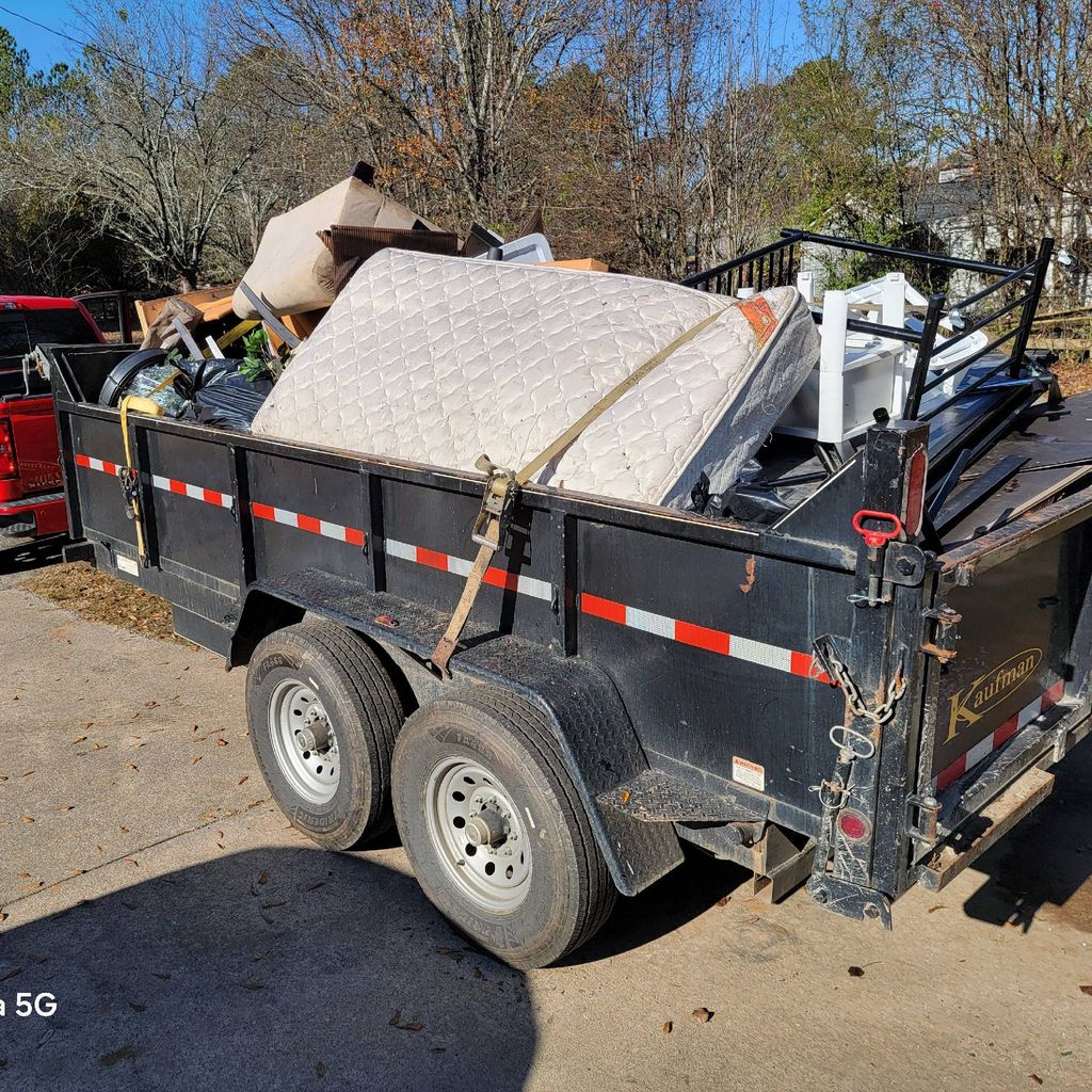 Lalos Junk Removal & Moving services