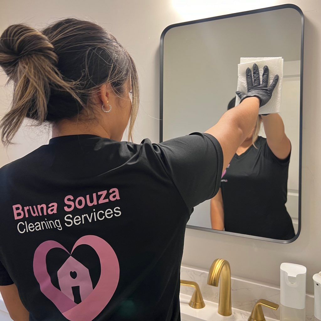 Bruna souza cleaning
