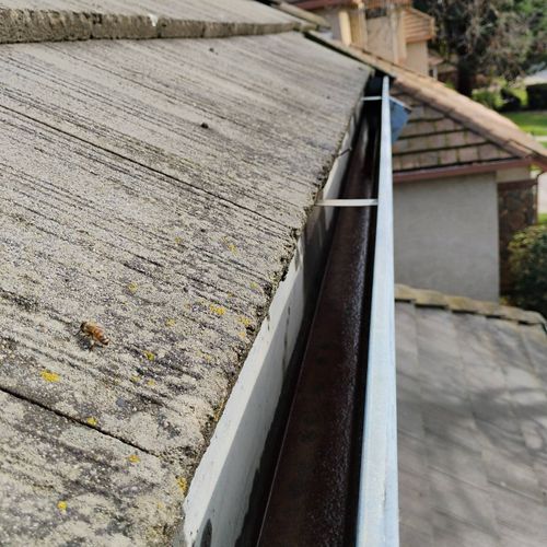 Clean Gutters