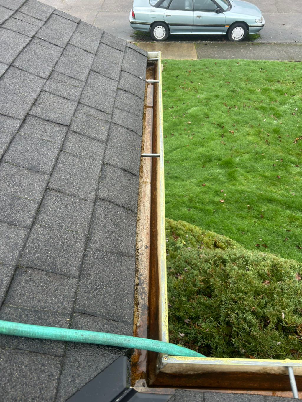 Gutter all clean and finished 