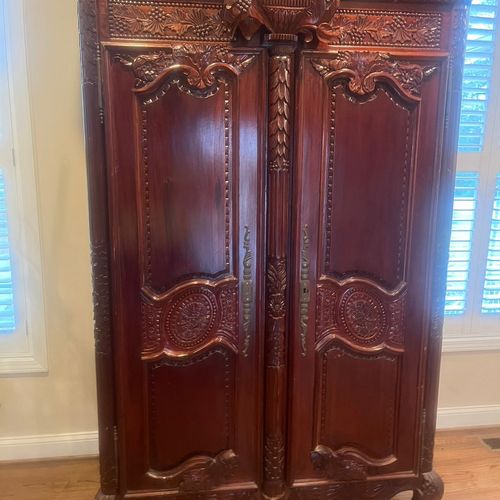 7ft by 4 ft Armoire 40 mile delivery