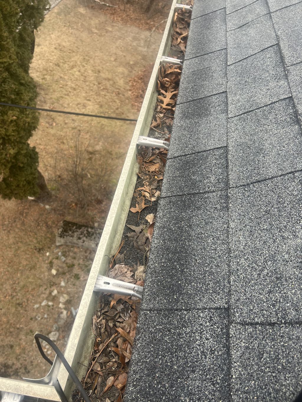 Gutter Cleaning and Maintenance