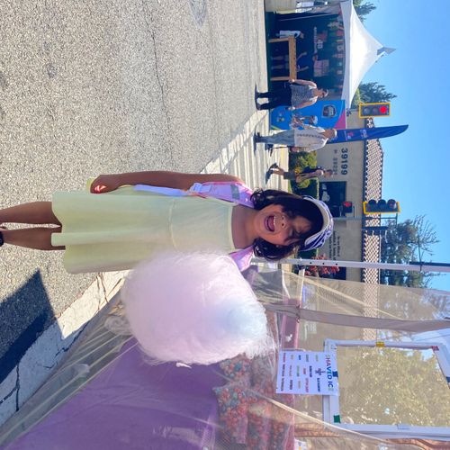 The best cotton candy I ever had! The staff is fri