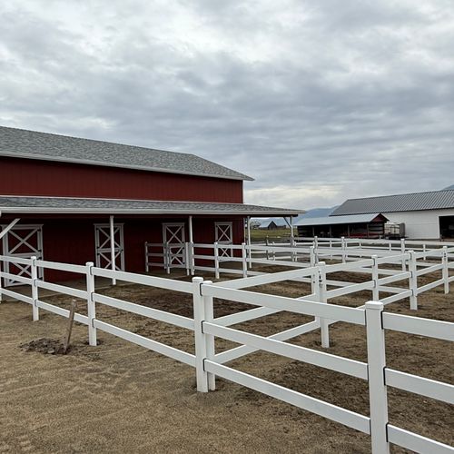 Buckley Board Fence