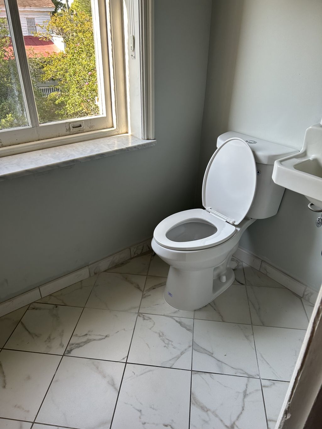 toilet install