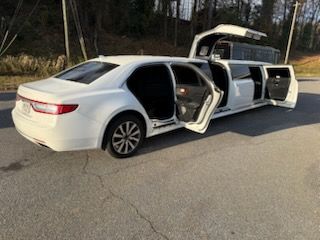 Stretch Limo -Lincoln continental  14pax