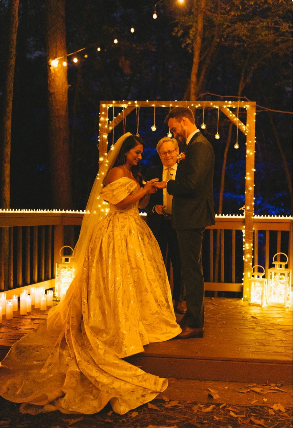 Evening weddings in the fall are magical. Especial