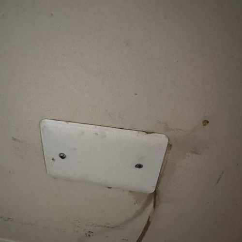 Closed hole in the wall 