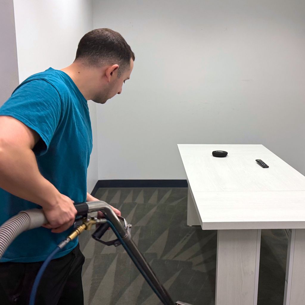 Commercial carpet cleaning process - Steam Hippo C
