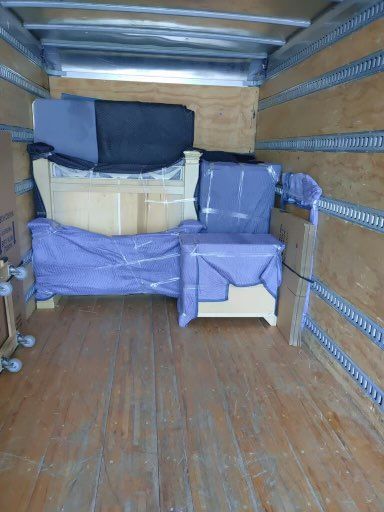 Small one bedroom bed set move 