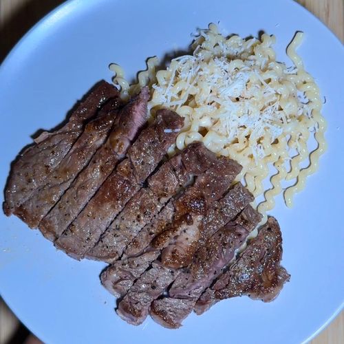 Ribeye and cacio e pepe!