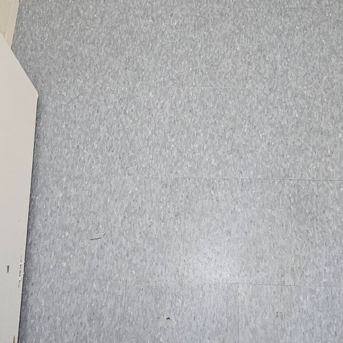 Plastic floors for laundry room