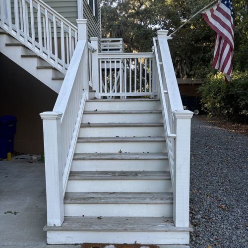 Deck Staining and Sealing