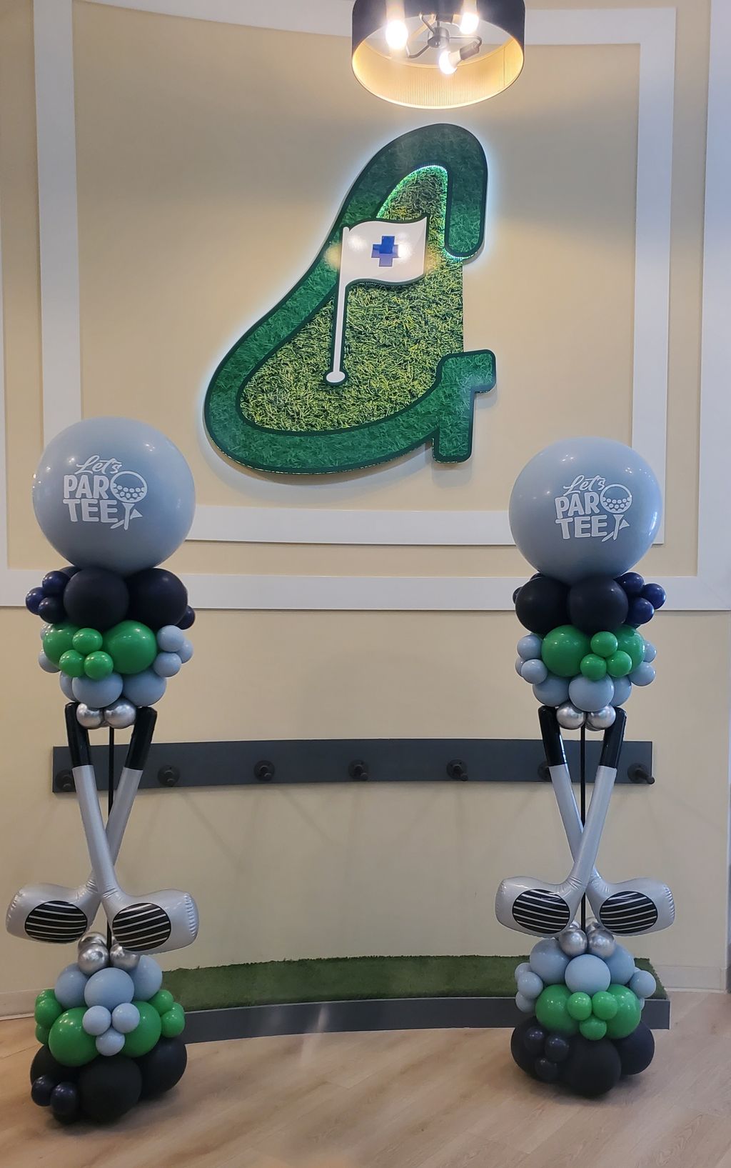 Custom Crazy balloon towers Golf themed