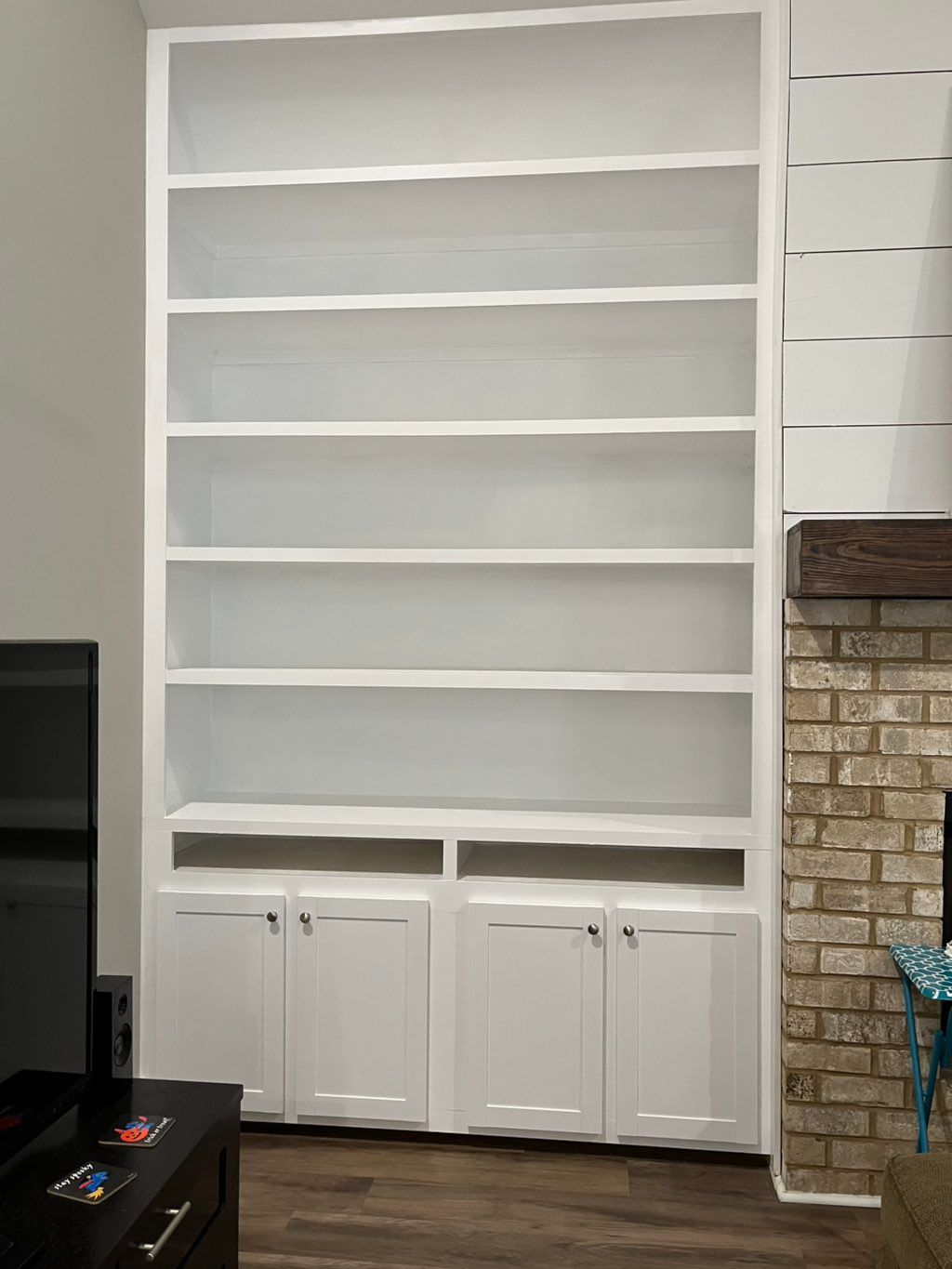 Jordan created a beautiful set of built-in shelves