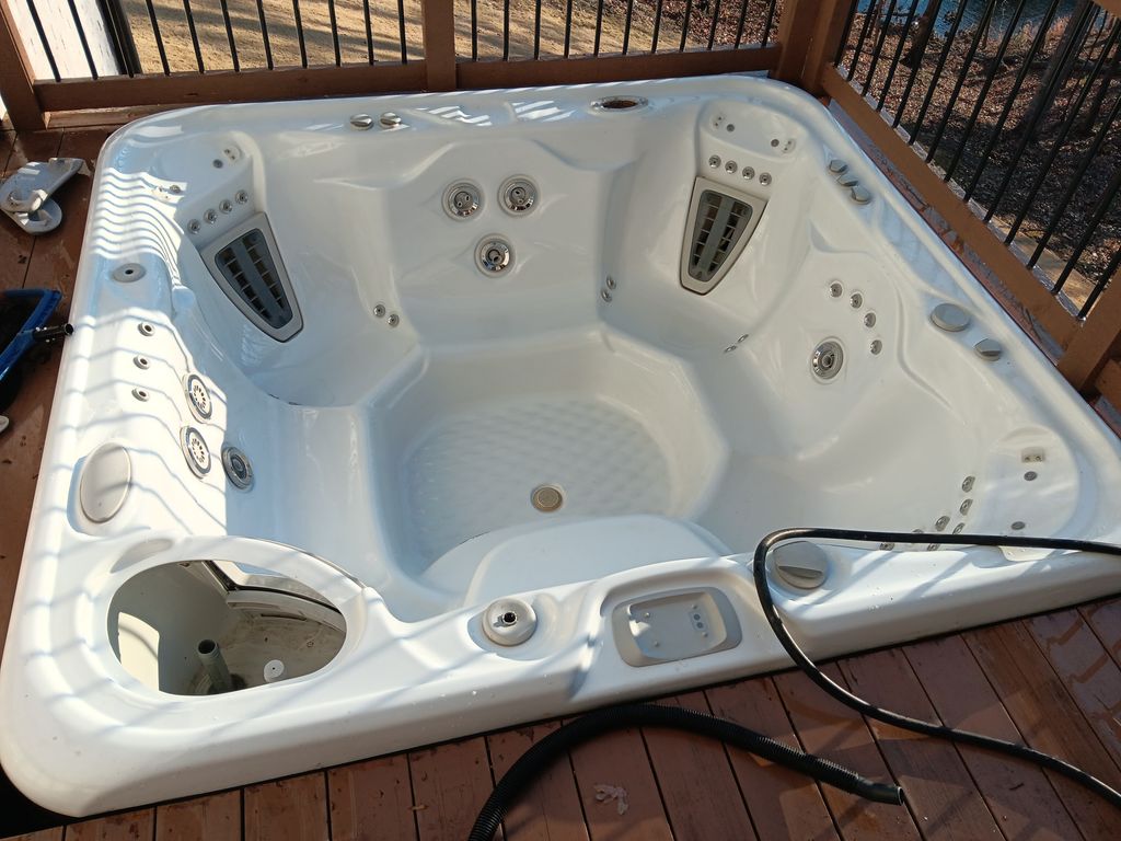 Hot Tub and Spa Cleaning and Maintenance