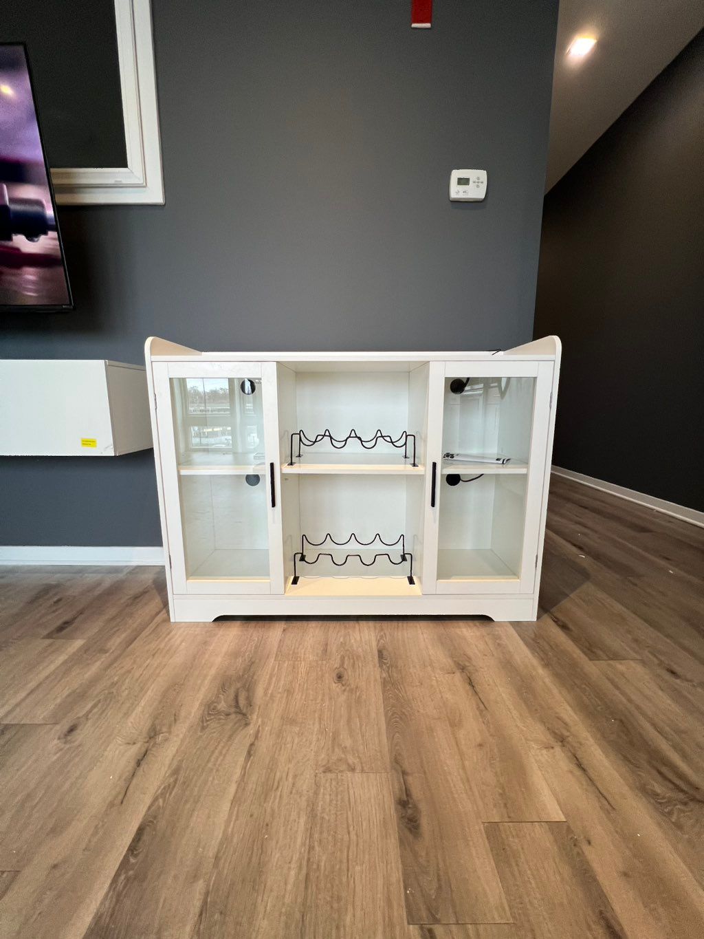 Furniture assembly 