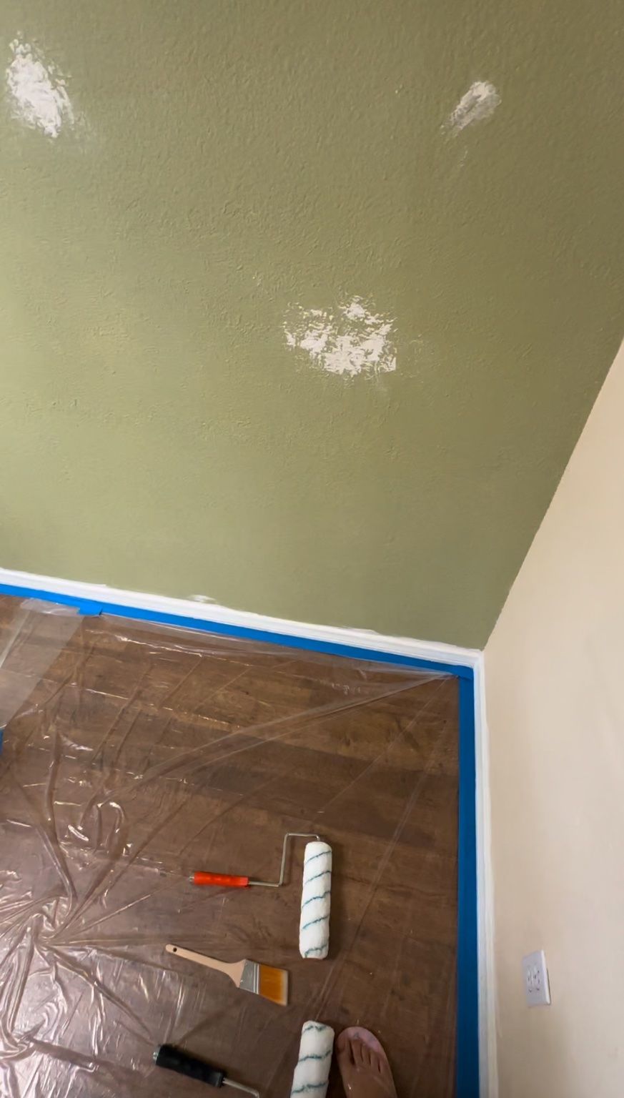 Sergey did an excellent job painting two rooms wit