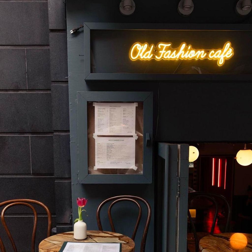 Old Fashion Café