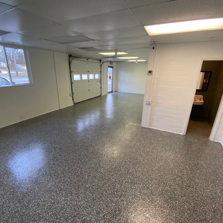 Simon’s Custom Concrete and Epoxy Floors