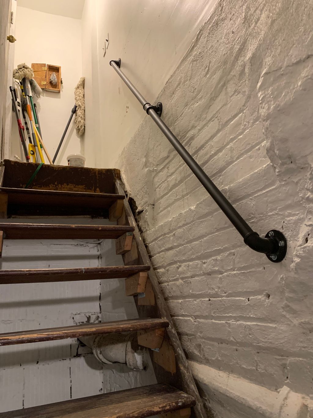 Basement Stairs Handrail Installation