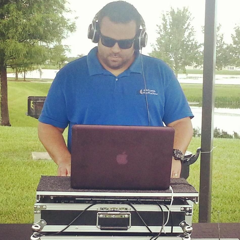 DJ Carlos