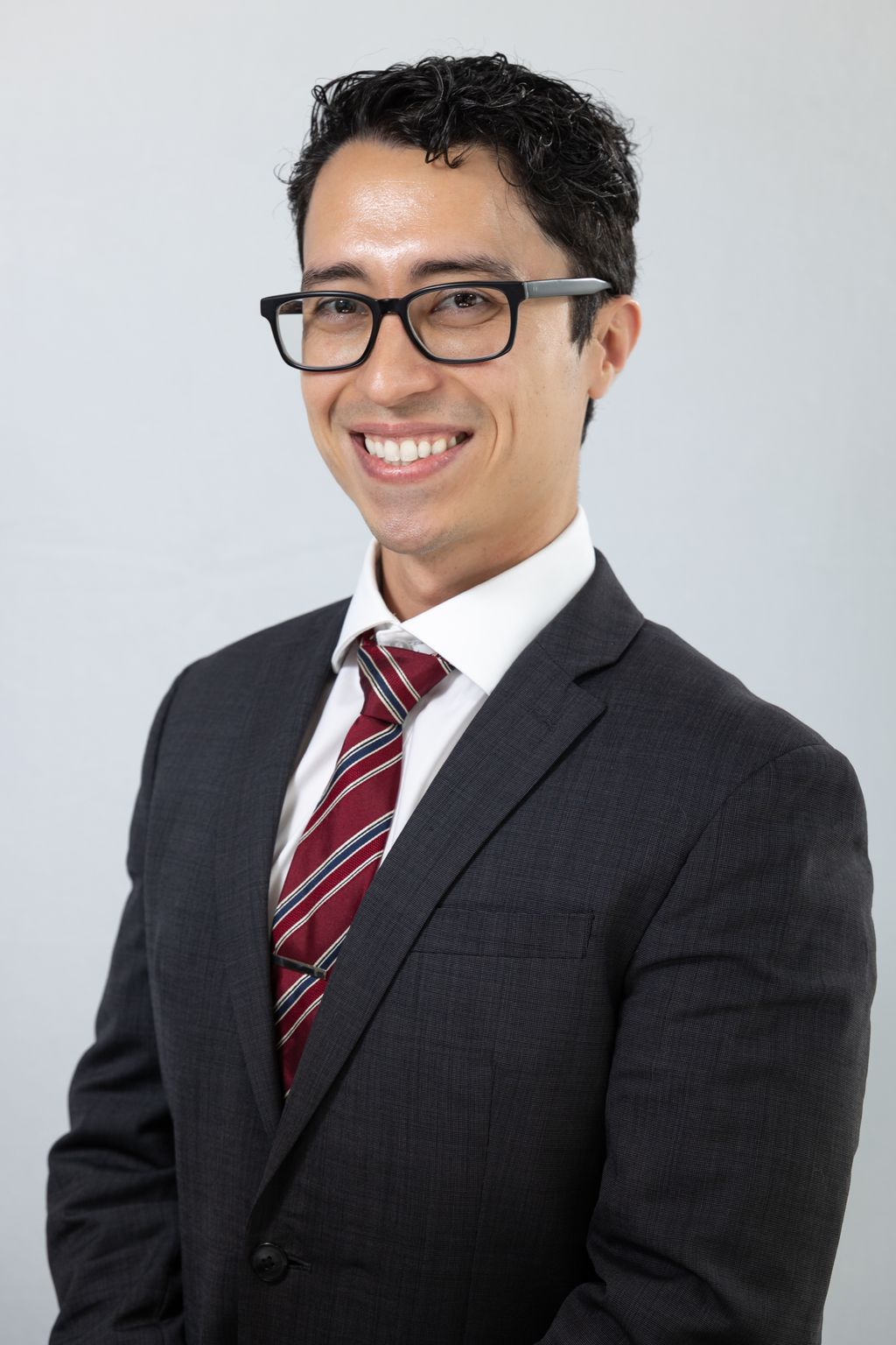 Studio light headshot (with backdrop).
