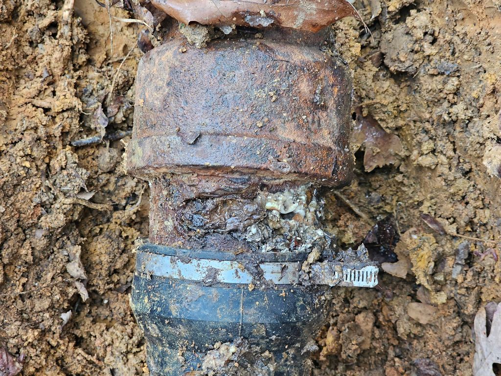 broken cast-iron drainline