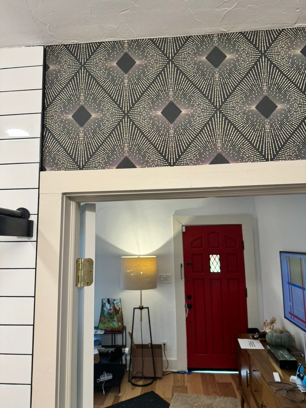 Wallpaper installation 