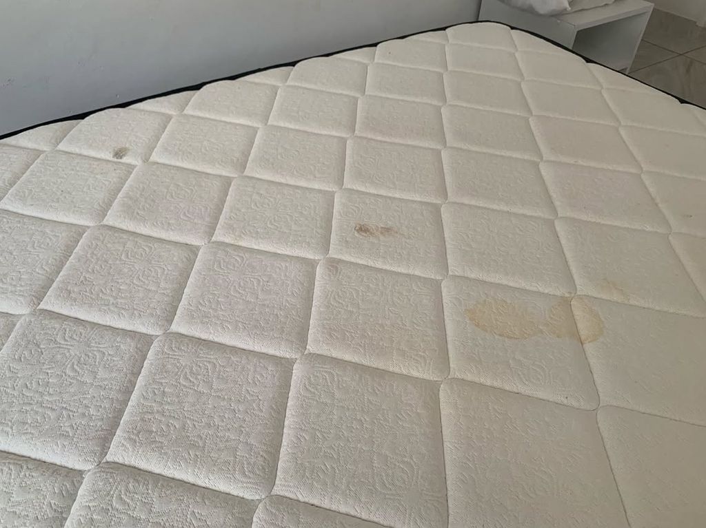 The mattress was brand new, but in a short time, s