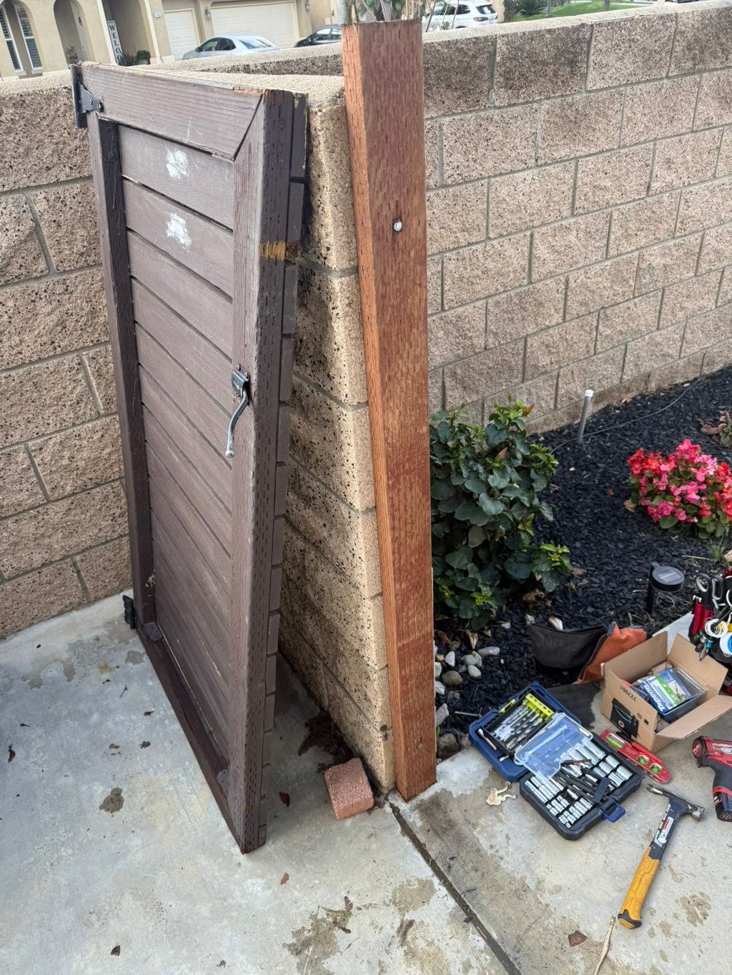 Gate post replacement 
