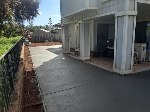 Concrete Sidewalk & Patio Installation