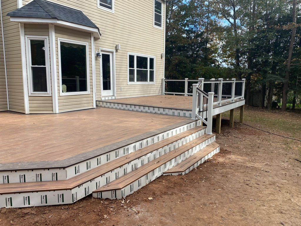 Beautiful double picture framed deck with up scale