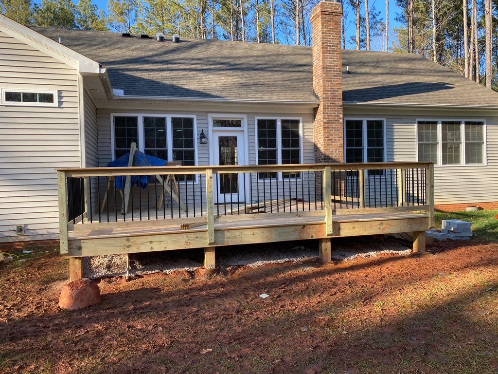 Classic wood deck done right 